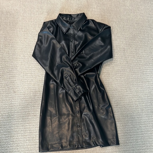 ENGLISH FACTORY faux leather cinched mini dress with snap bottoms in black M - Picture 4 of 9